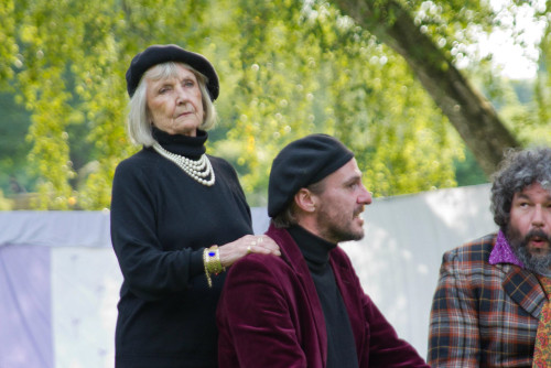 614854_10150905884246152_1862169846_o